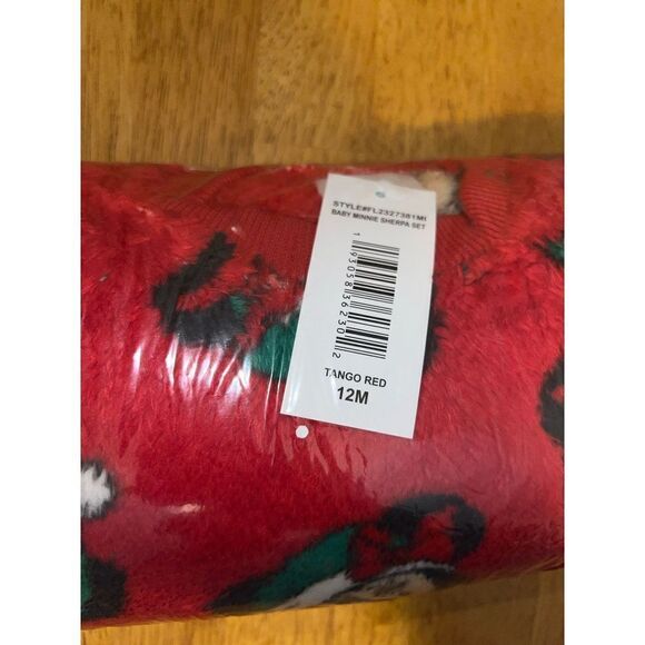 Mickey Mouse Baby and Toddler Christmas Faux Sherpa Top and Joggers Set, 2-Piece - Picture 7 of 7